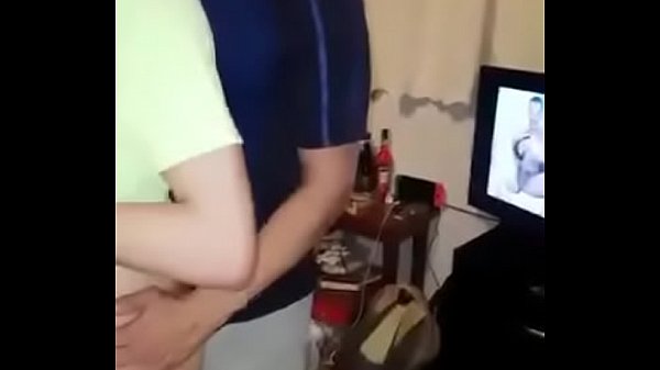 comendo a amigo na sala, amateur gay first time