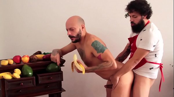 Quitandeiro me fudeu na Feira, best amateur gay videos