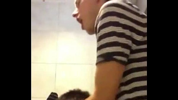 .botando o namorado pra mamar, gay porn ameture