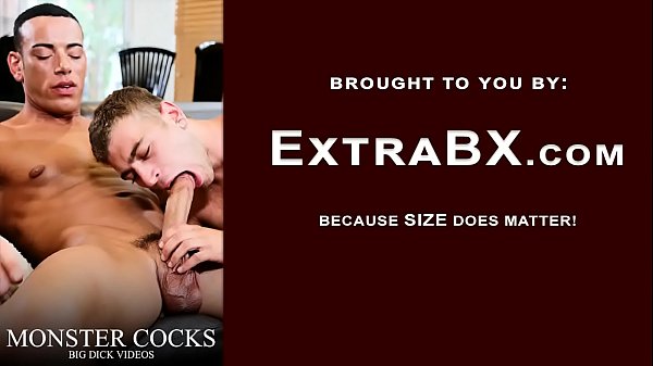 Endowed hunks screwing in the locker room