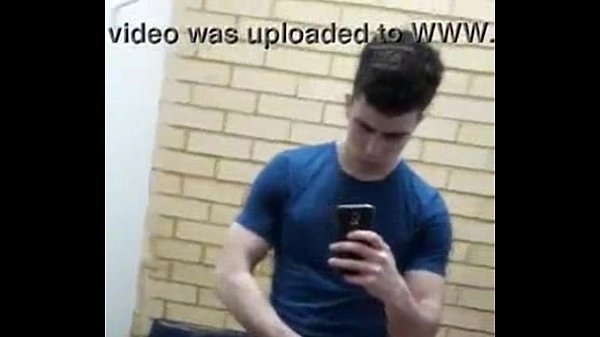 .só levantou o short, amature gay videos