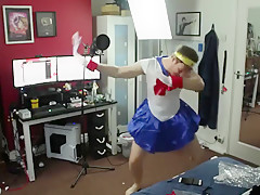 T H I C C W E L S H B O I get’s fucked by China