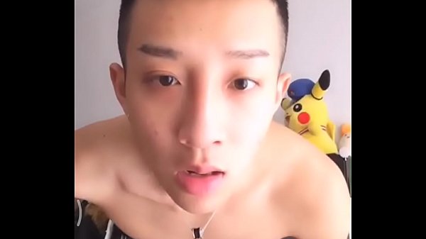 Trai đẹp mình dây khoe cặc khủng, gay Asians