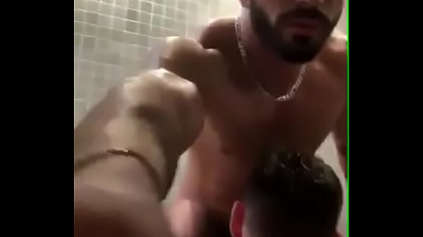 Um banheirão desse…, amateur gay por