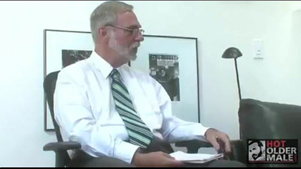 White Grandpa Gets Fucked By Ebony Thug – BoyFriendTV.com.MP4