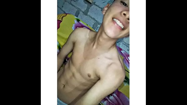 MI NOVIO LEONARDO SE MASTURBA MONTAÑITA