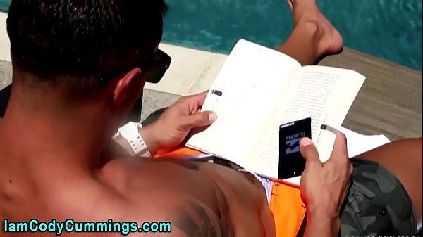 Outdoor stroking pornstar