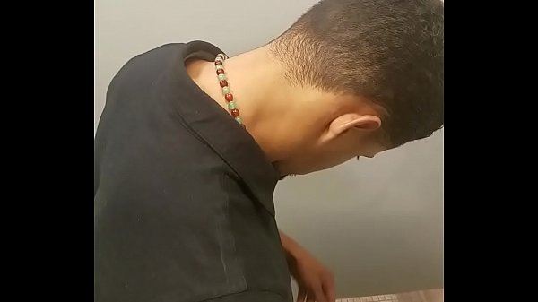 spy cam – man pissing https://nakedguyz.blogspot.com