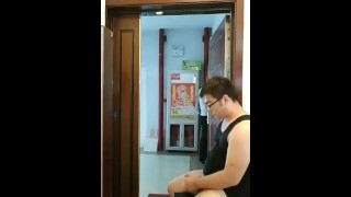 Deliveryman saw asian exhibitionist②/Troubled deliveryman, best young Asian gay porn sites