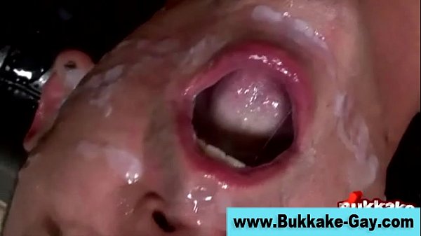 Dude gets cum drenched and keeps fucking