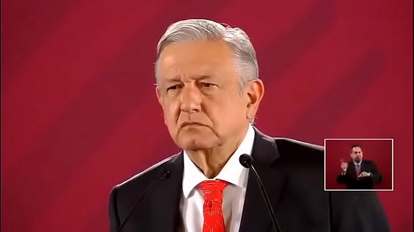 Young latino reporter sucks old man cock at everyone sights