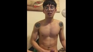 韩国帅哥也太多了吧！二十几岁看起来却像个高中生