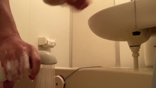 【盗撮】ラブホテルのお風呂場を覗き見