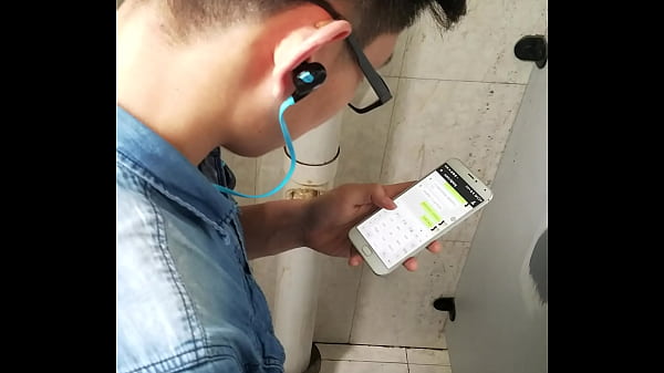 spy toilet handjobs 21