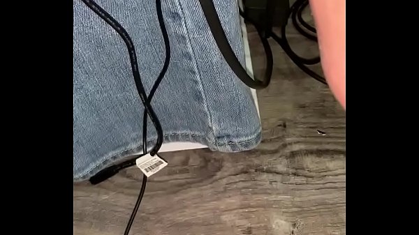 Gaping my little brown asshole with a 6.5 circumference and felt great even though it hurts going in. I play with my ass so I can see as much red from the inside of my tight asshole