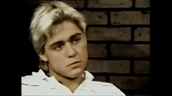 GayForIt.eu – The Young and the Hung