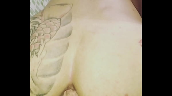 Brincando com o cuzinho